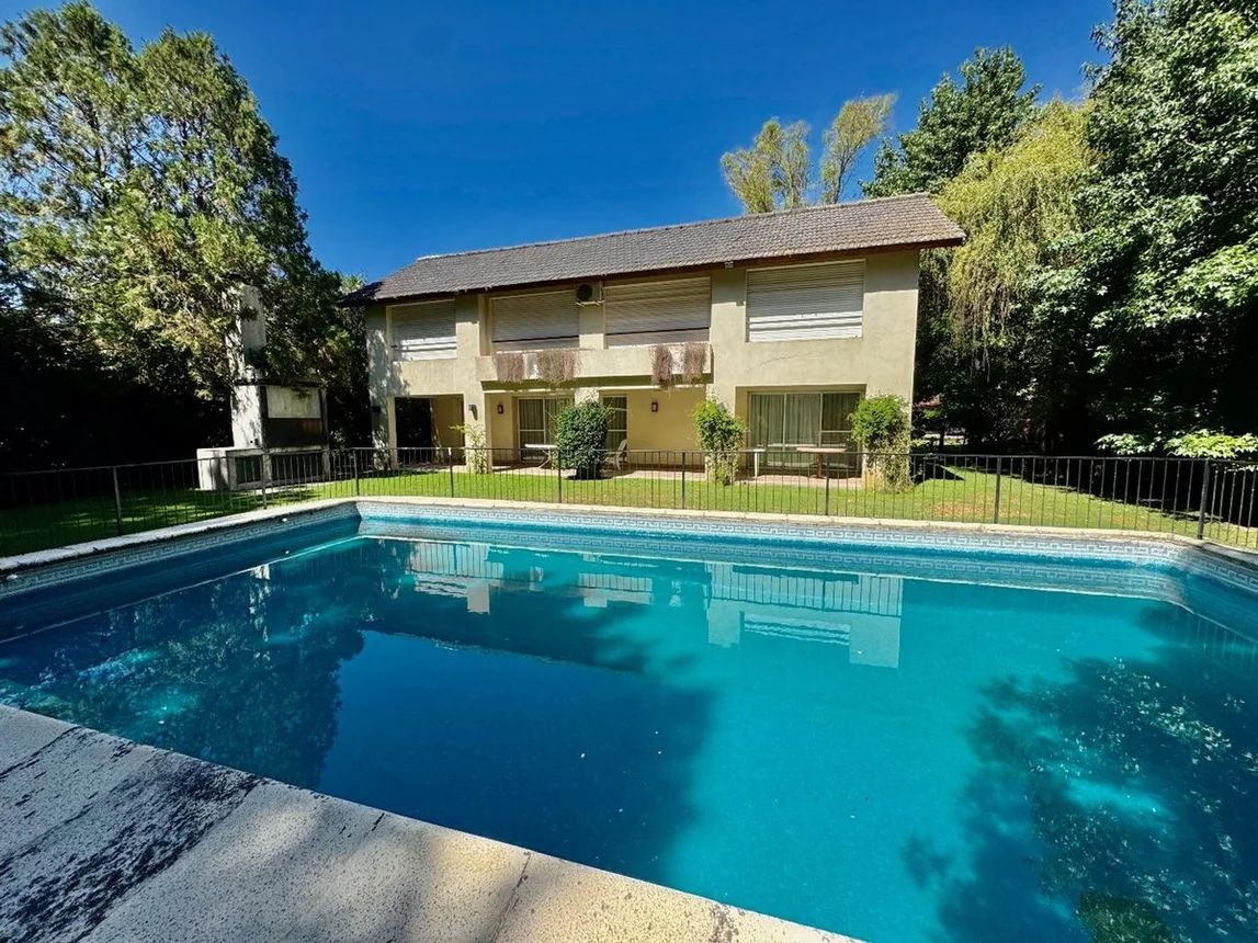 Casa en venta en Del Viso