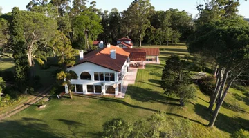 Venta casa y campo de 116 hectáreas en Melilla