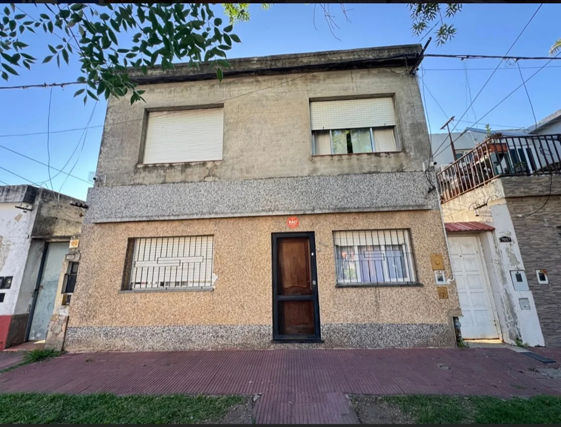 Casa en venta dos plantas alberdi, foto 1