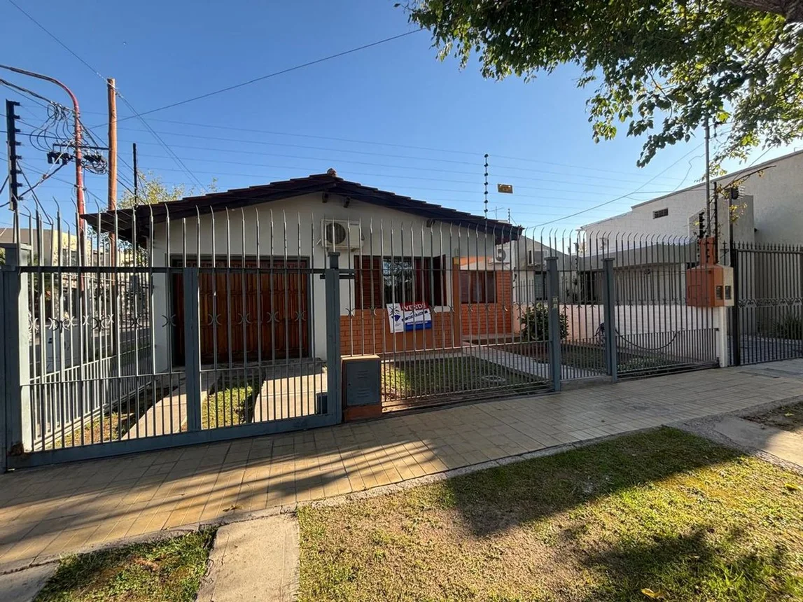 Casa en venta en Guaymallén