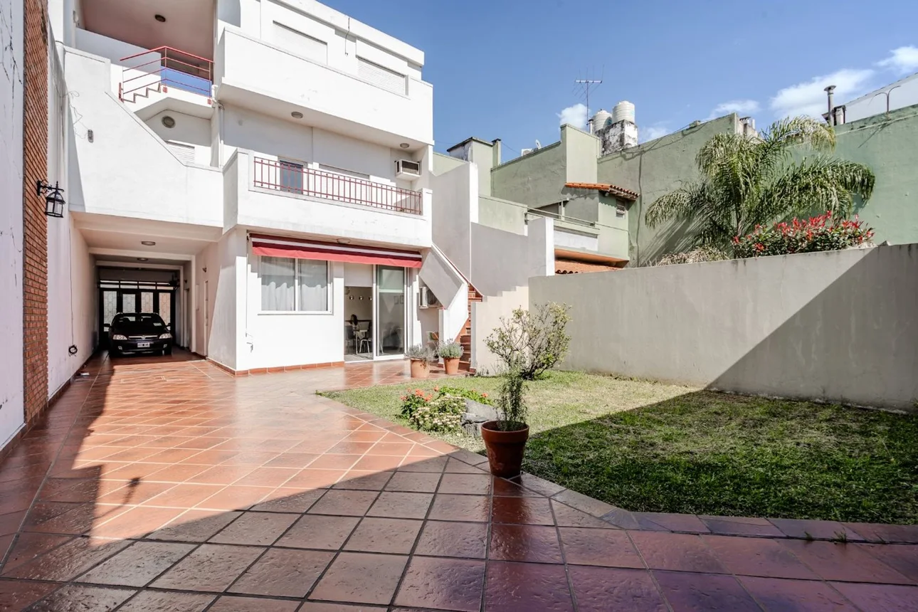 Casa de 5 ambientes en venta en Villa Devoto, Griveo 3700, foto 2