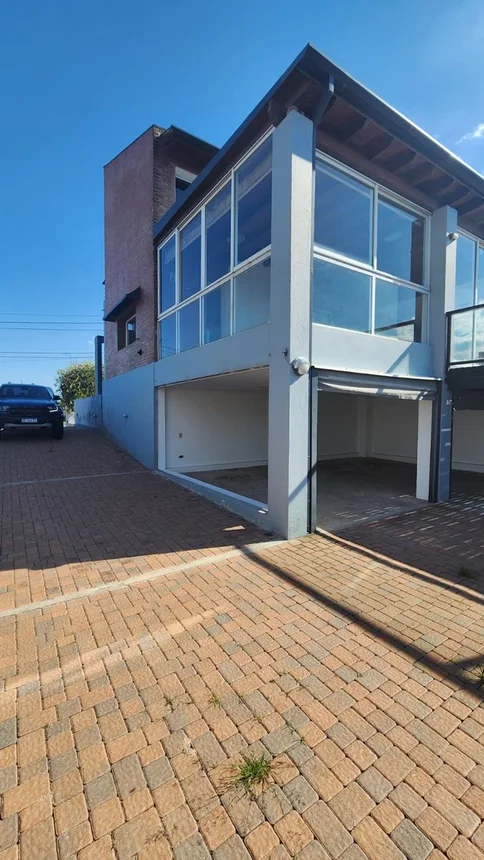 Casa de 9 ambientes en alquiler en Córdoba, Country Cinco Lomas 10400, foto 4