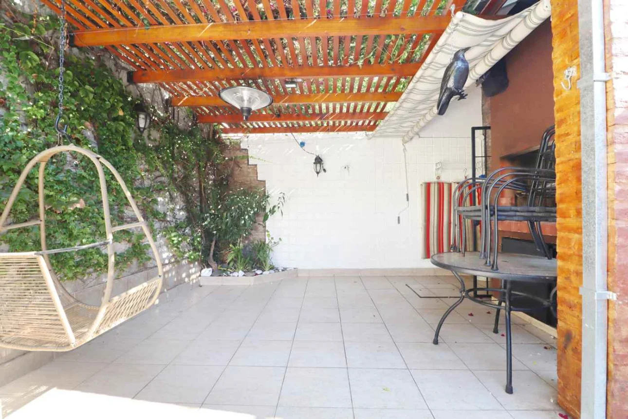 Casa en venta en Ramos Mejía, foto 2