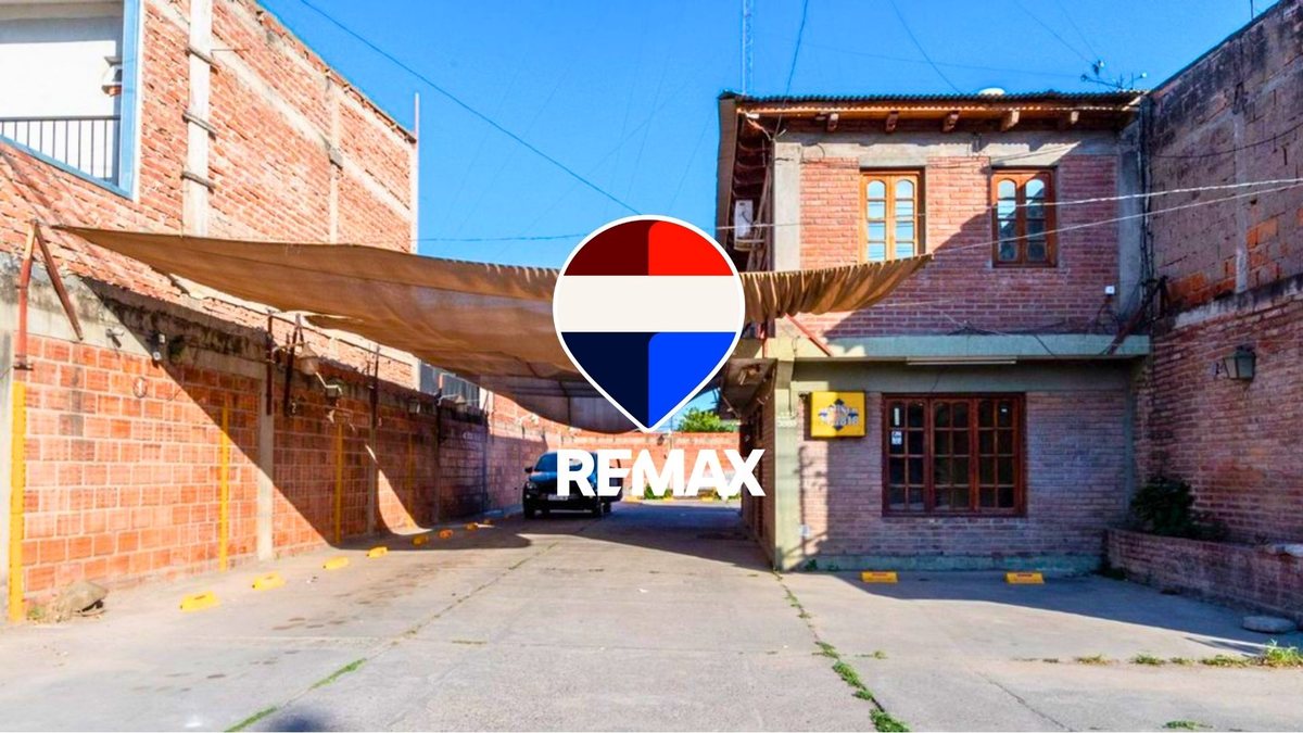 CASA EN VENTA SOBRE AV. EX COMBATIENTES - foto 1