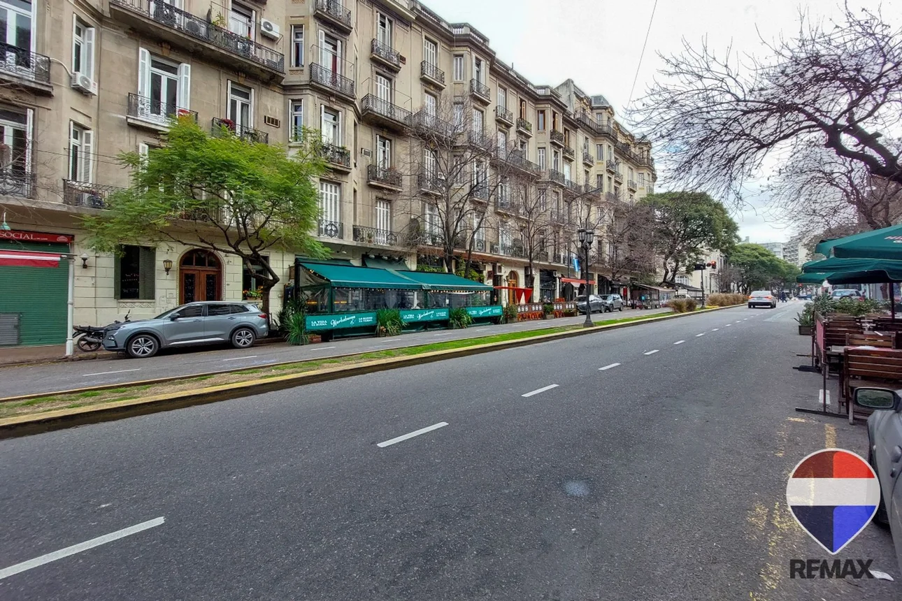 Departamento de 3 ambientes en venta en San Telmo, Avenida Caseros 400, foto 2