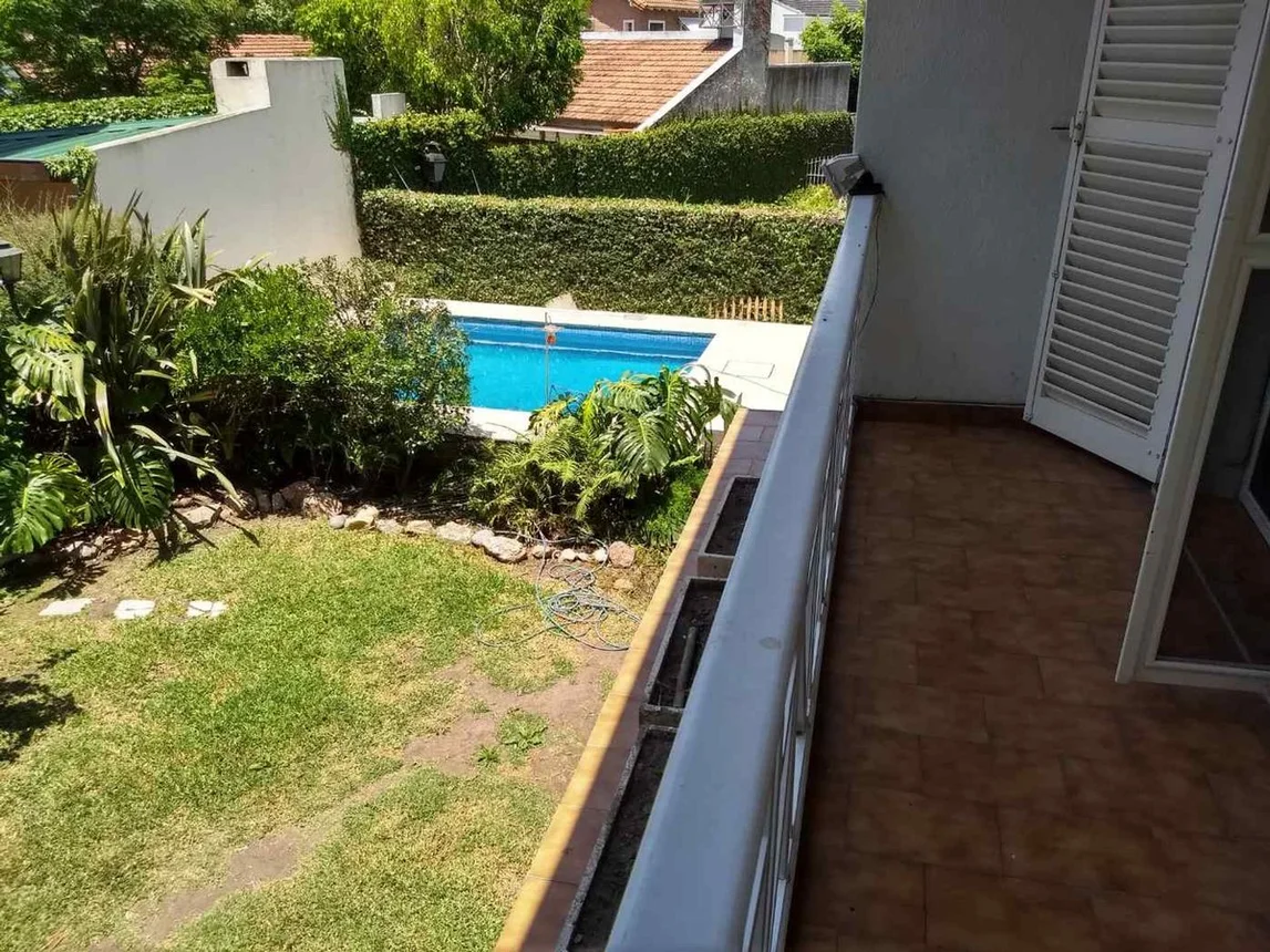 Casa de 4 ambientes en venta en Ciudad Jardín, Aviador Immelman 2700, foto 3