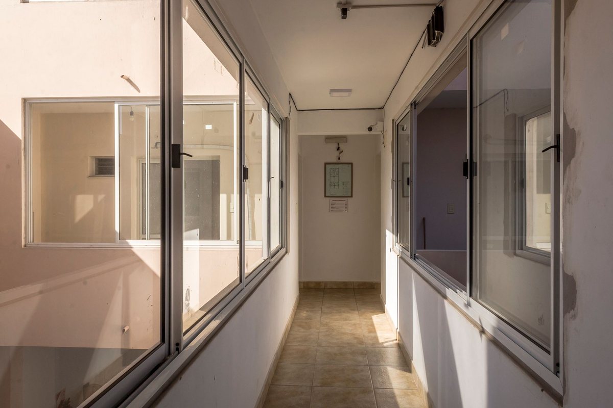 EDIFICIO EN VENTA MACROCENTRO 8 DPTOS Y 1 LOCAL - foto 7