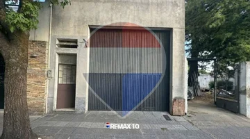 Gran salón con potencial comercial o logístico