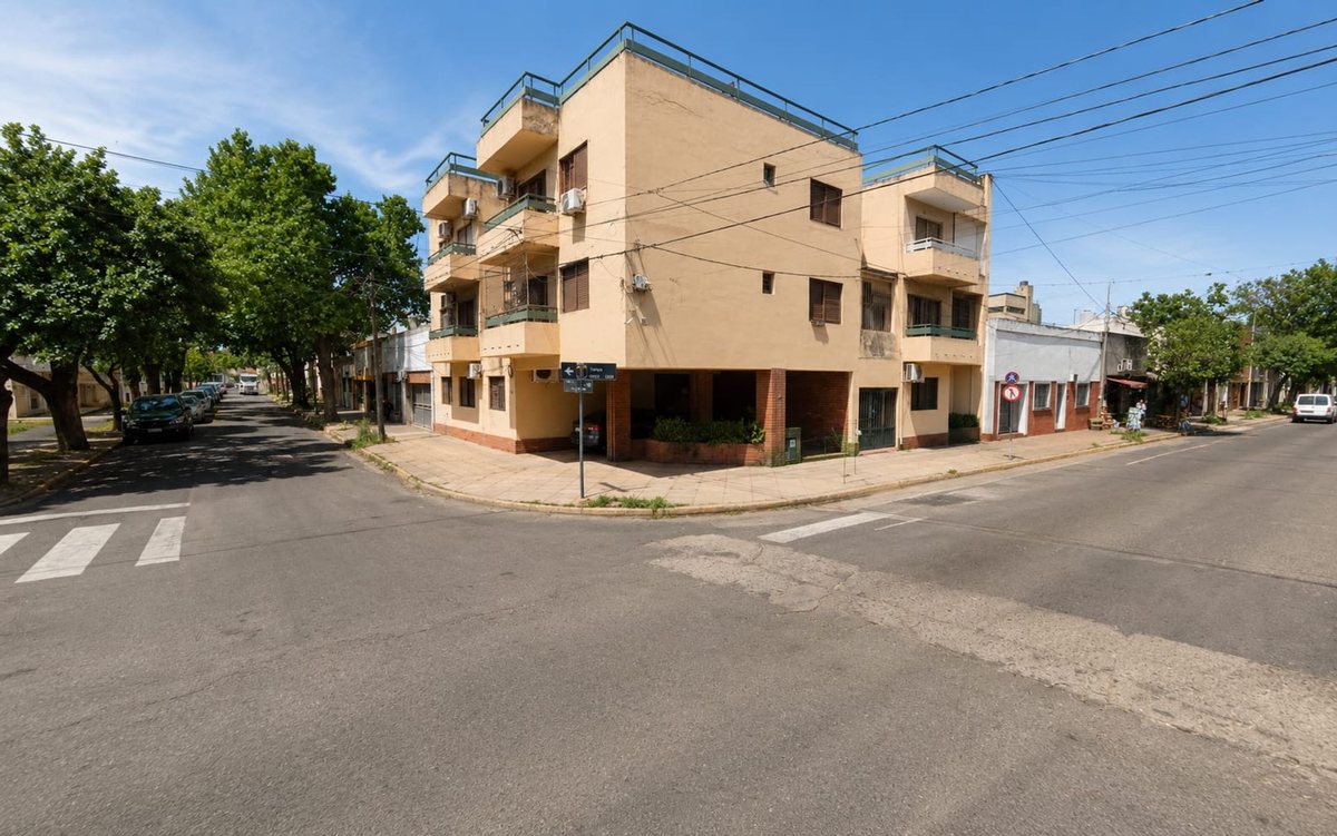 Departamento 2 dormitorios en bª sur