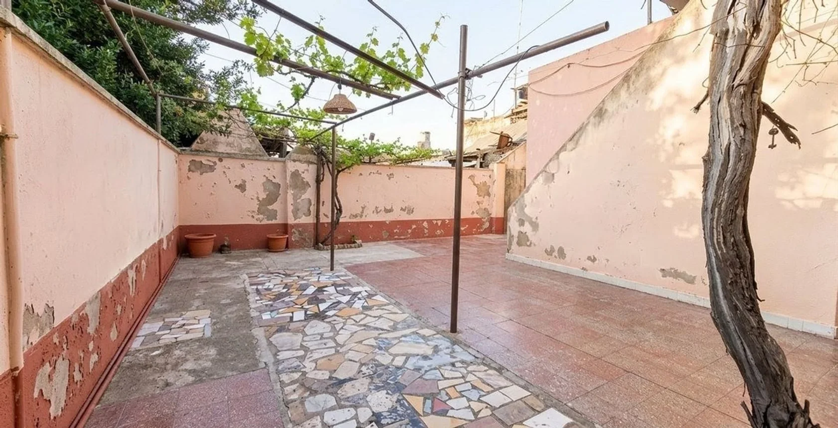 Casa de 3 ambientes en venta en Villa Luzuriaga, Garibaldi 5000, foto 2