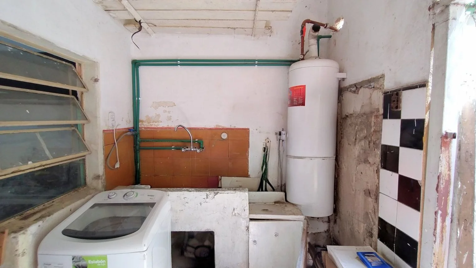 Casa de 3 ambientes en venta en Villa Luzuriaga, Garibaldi 5000, foto 5