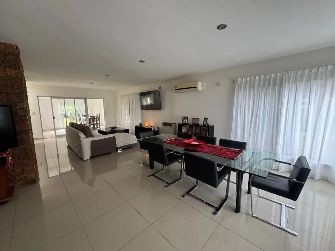 Casa de 4 ambientes en venta en Hudson, Avenida Gutiérrez - Hudson 4800