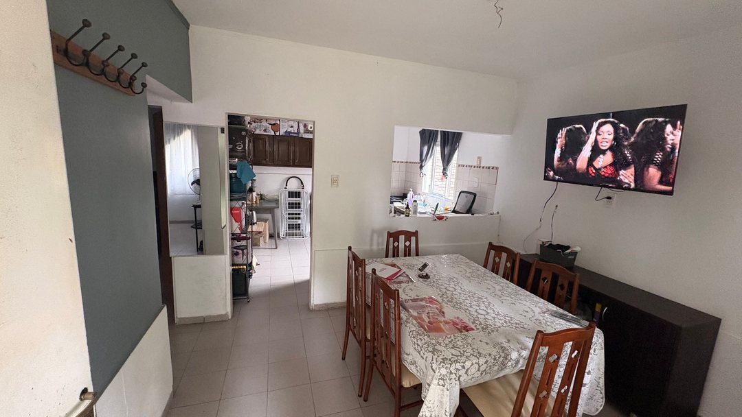 Deptos de 2 dormitorios en PB con renta activa