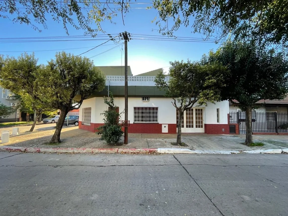 PH de 3 ambientes en venta en El Palomar, Chanas 2200