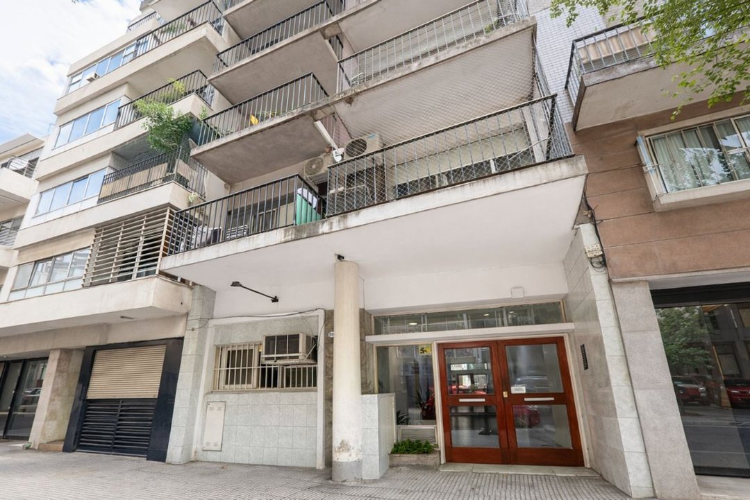 VENTA LOCAL RECOLETA 1 AMB DTO APTO PROFESIONAL PB