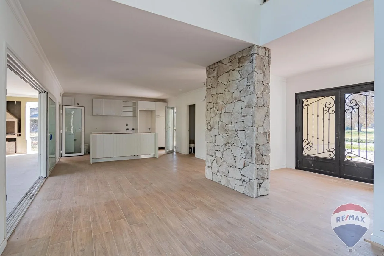 Casa en venta en La Plata, foto 2