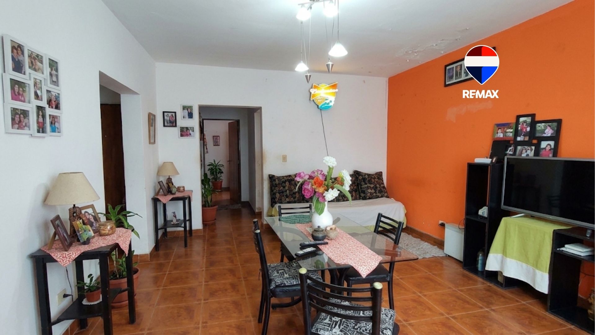 CASA EN ALQUILER BARRIO AUTÓDROMO CON GARAGE - foto 1