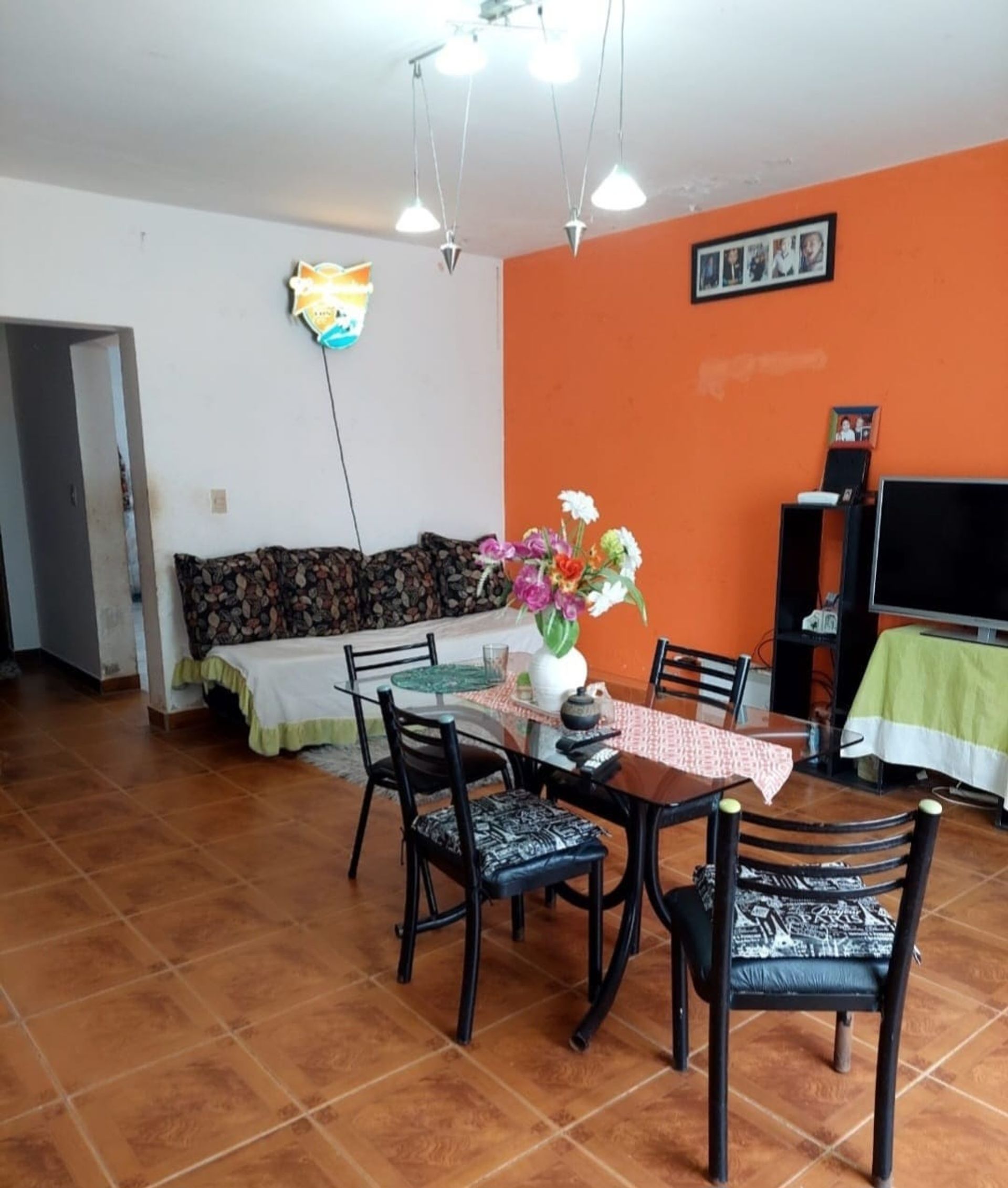 CASA EN ALQUILER BARRIO AUTÓDROMO CON GARAGE - foto 3