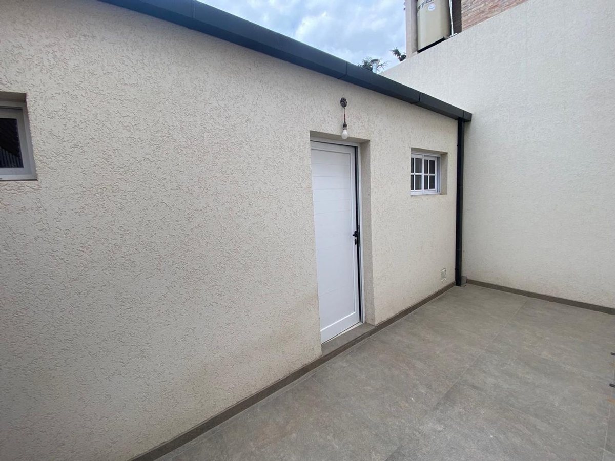 Foto 15 — Venta Casa en Pueblo Esther - Excelente Ubicación