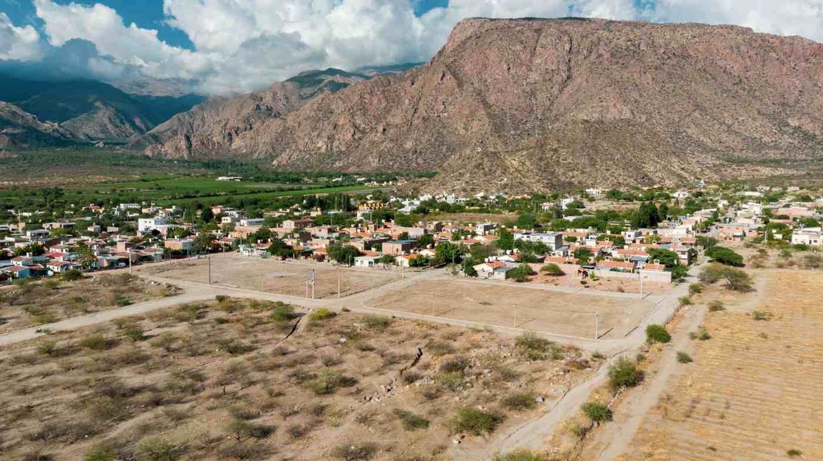 TERRENOS EN VENTA PUEBLO DE CAFAYATE SALTA 270 MT2 - foto 6