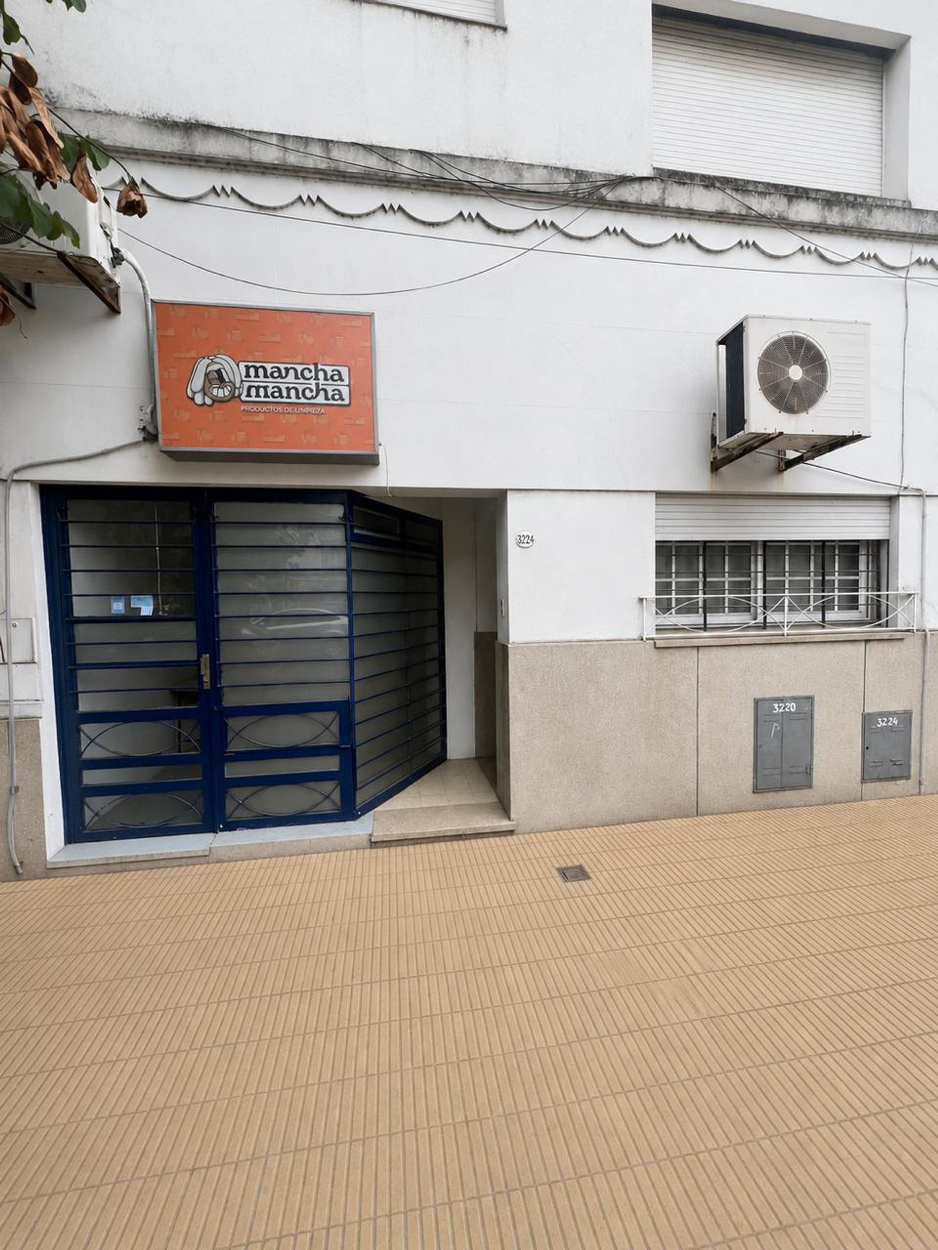 Ph con local comercial excelente ubicacion