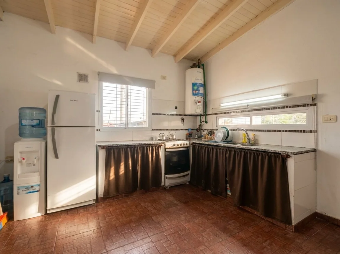 Casa en venta en La Plata, foto 2