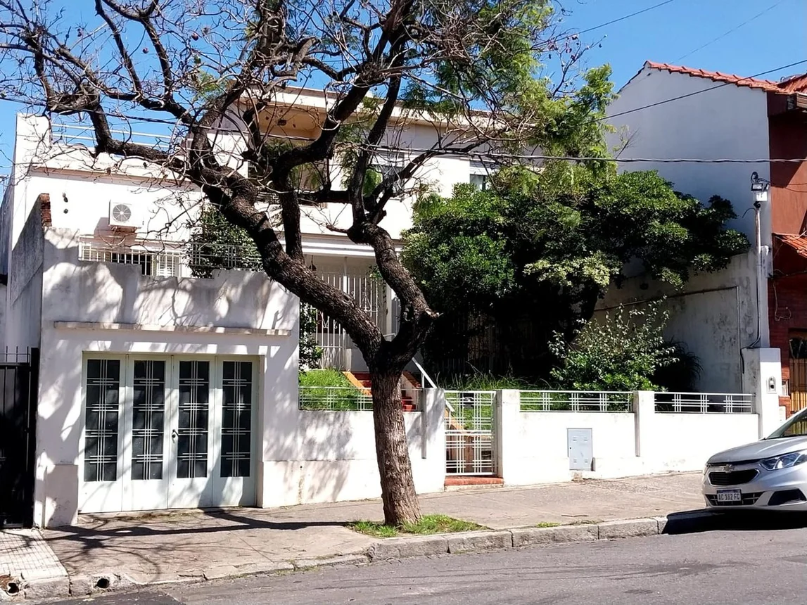 Casa de 4 ambientes en venta en Villa Lugano, Murguiondo 4600