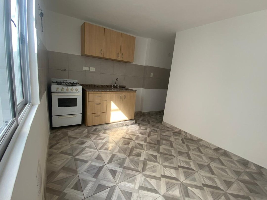 PH 2 AMBIENTES EN ALQUILER VERSALLES CON TERRAZA