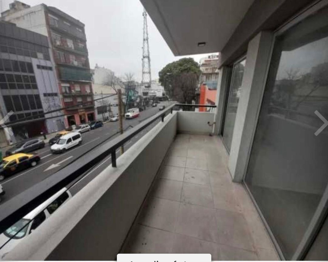 VENTA CABALLITO, 2 AMB FRENTE BALCON CON PILETA.