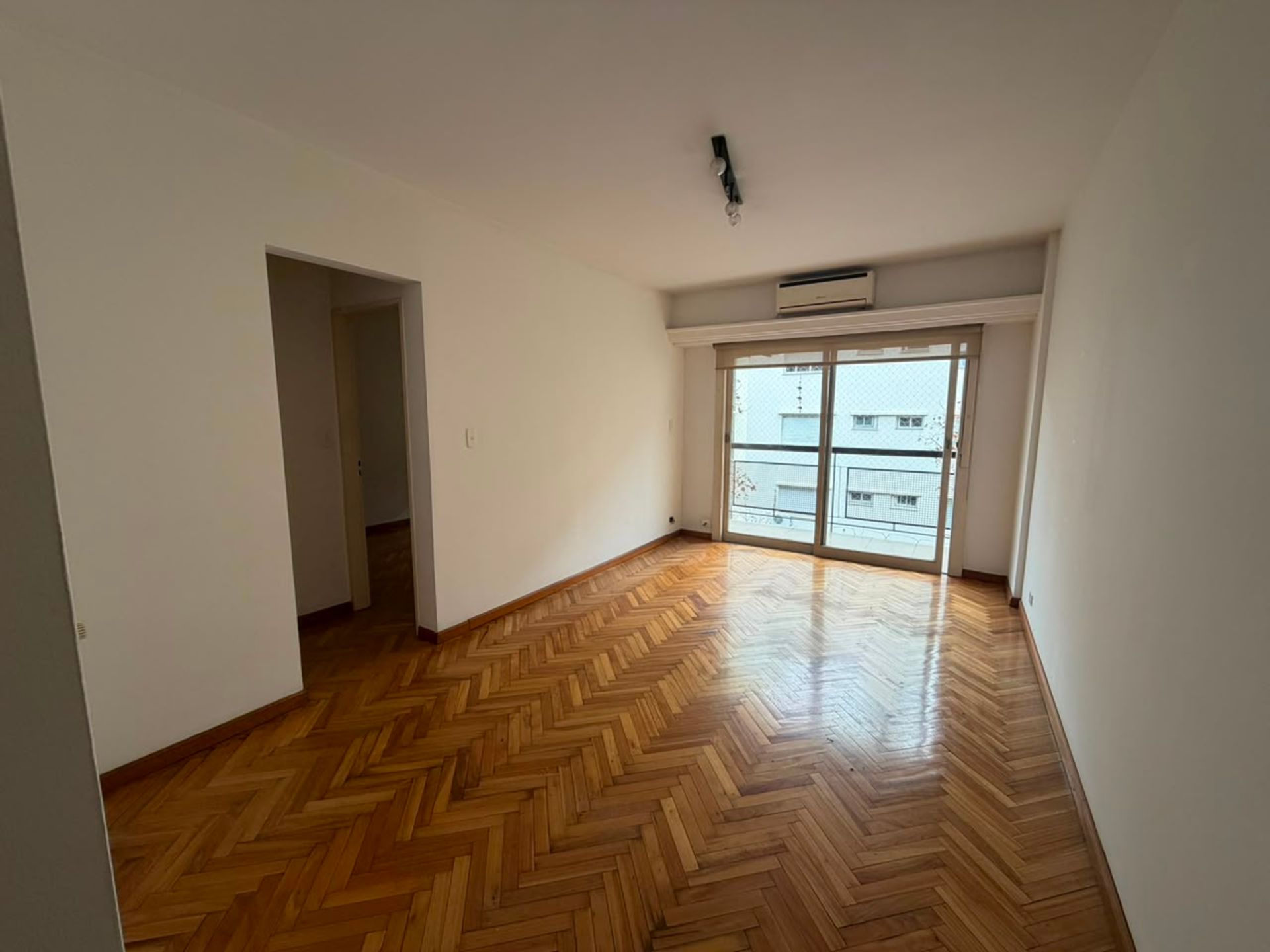 Foto 3 — Alq 3 ambientes Balcon Recoleta