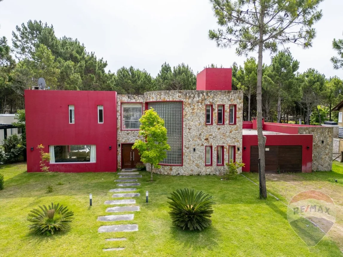 Casa en venta en Pinamar, foto 2
