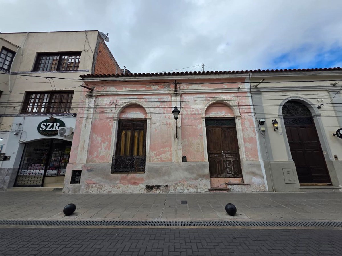 CASA EN VENTA A RECICLAR ZONA PLAZA 9 DE JULIO - foto 6