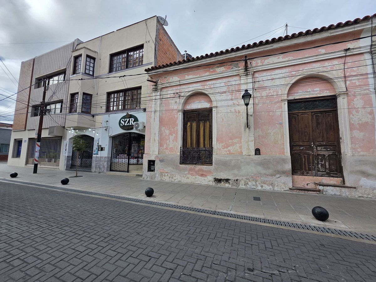 CASA EN VENTA A RECICLAR ZONA PLAZA 9 DE JULIO - foto 4