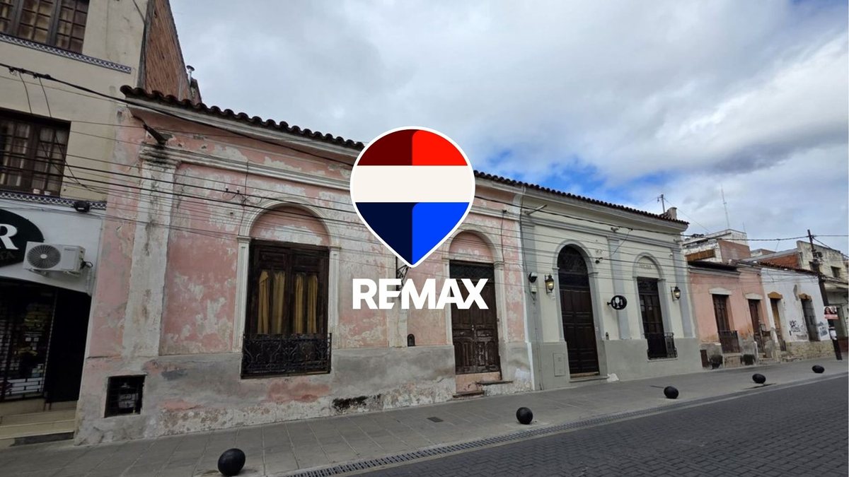 CASA EN VENTA A RECICLAR ZONA PLAZA 9 DE JULIO - foto 1