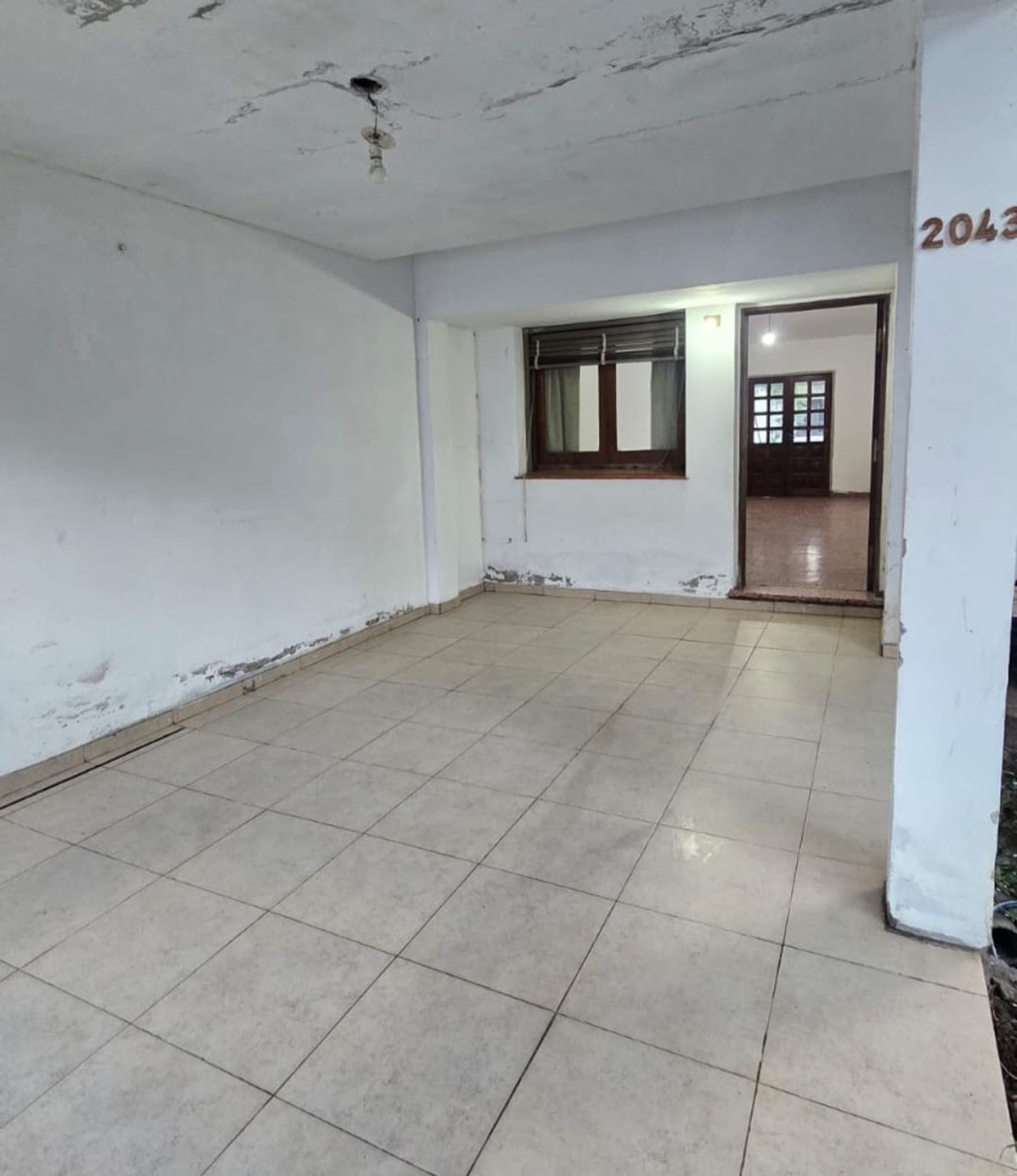 CASA VENTA MACROCENTRO 4 DORMITORIOS - foto 4