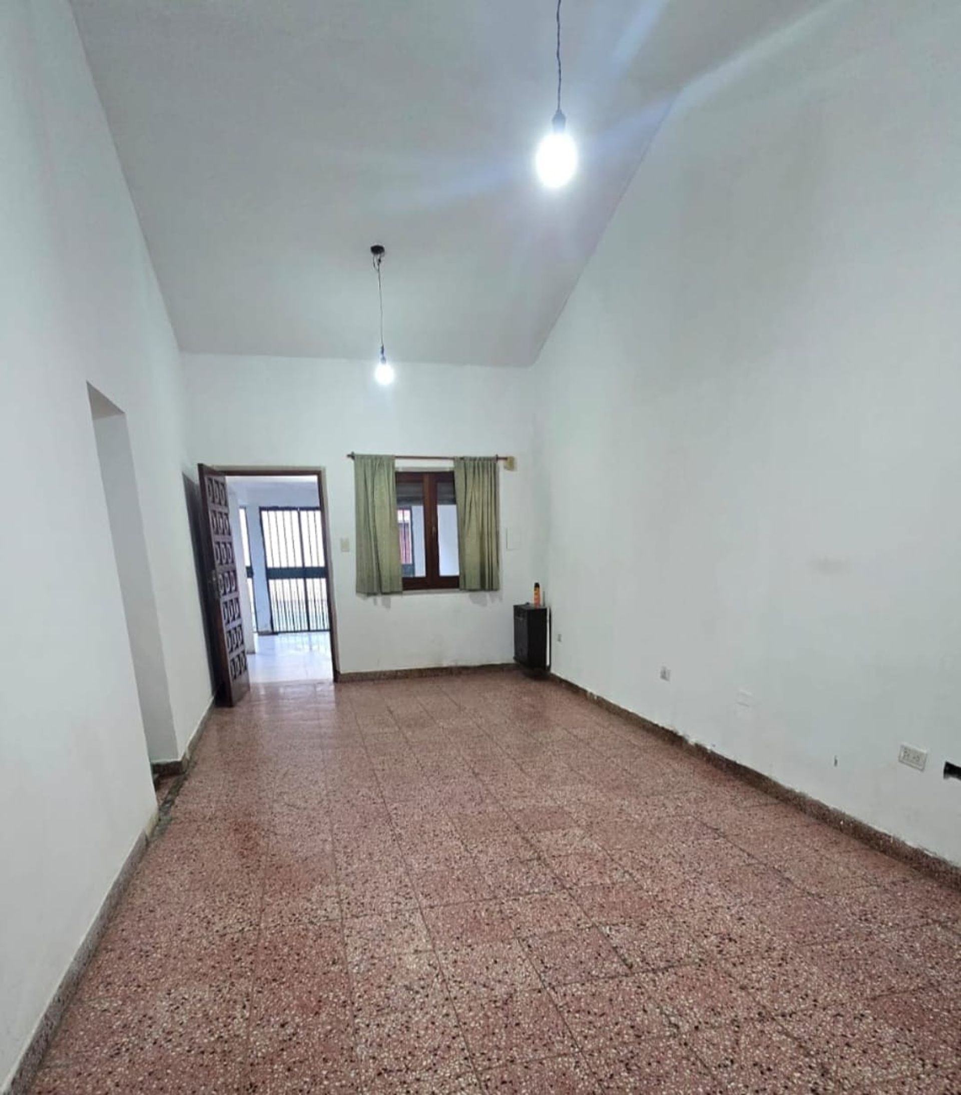 CASA VENTA MACROCENTRO 4 DORMITORIOS - foto 6