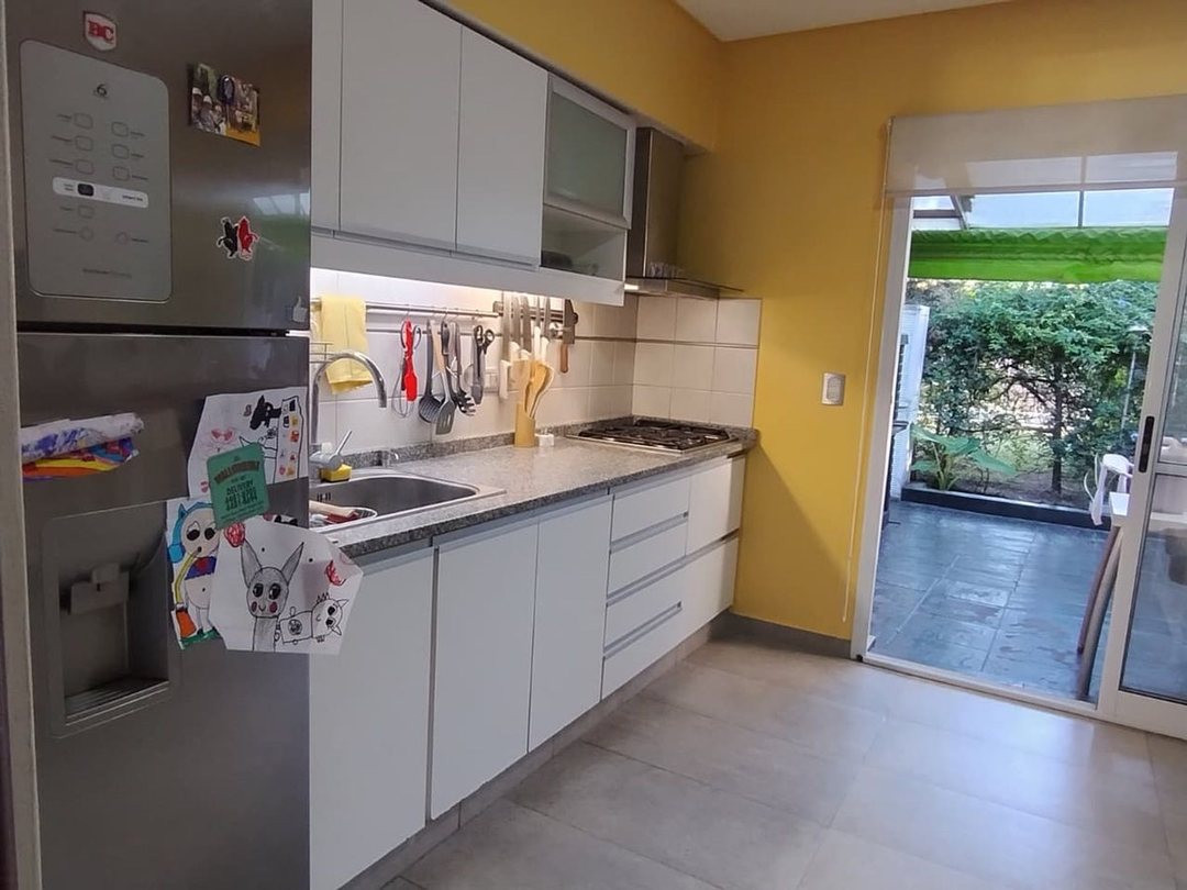 Casa triplex en venta 4 ambientes en Gorostiaga 1700, María del Parque, Villa Gobernador Udaondo, Ituzaingo, Buenos Aires