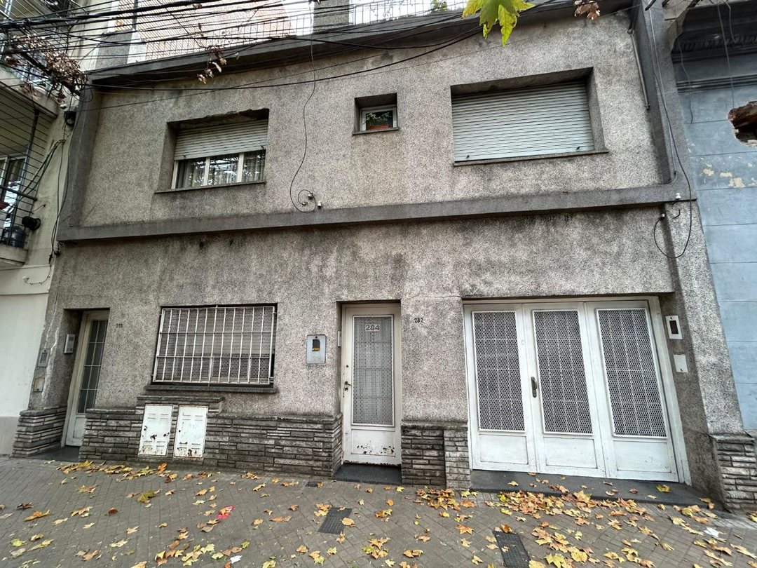 VENTA CASA PH FRENTE 2 DORMITORIOS CRUCE ALBERDI