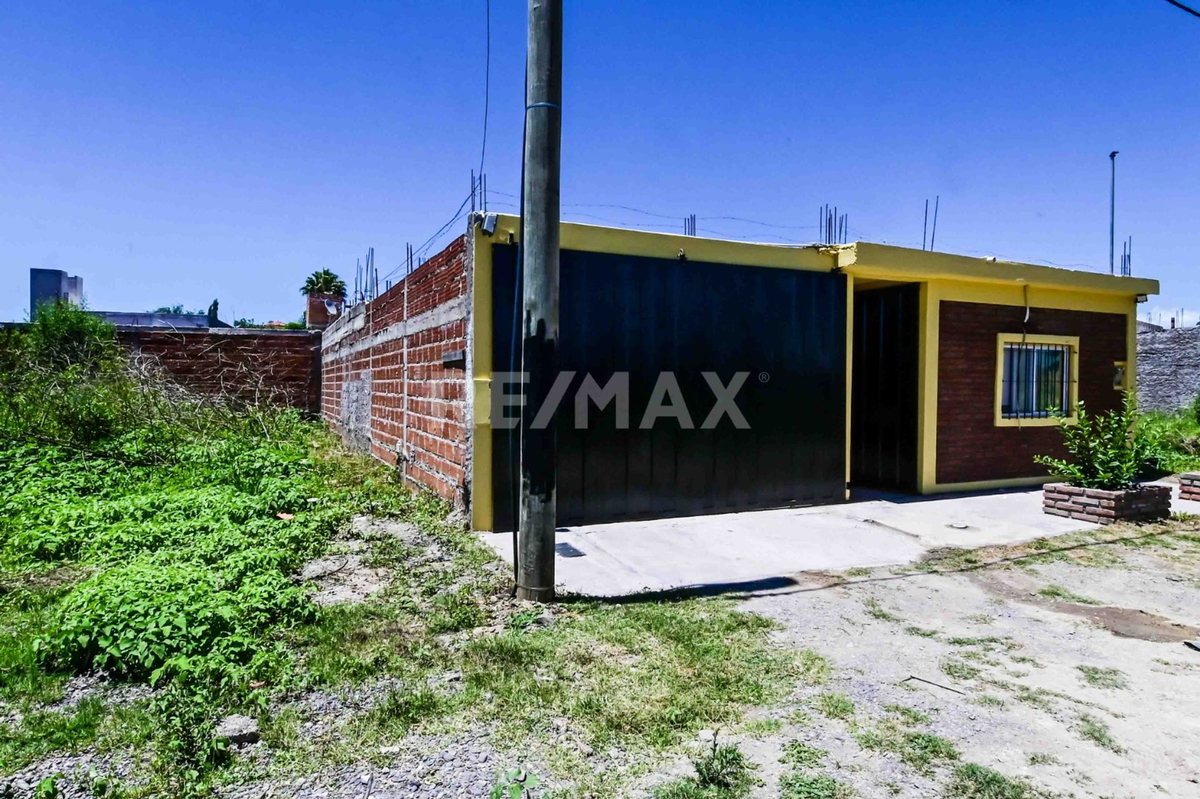 CASA ZONA AEROPUERTO VENTA O PERMUTA CON PILETA — foto 4