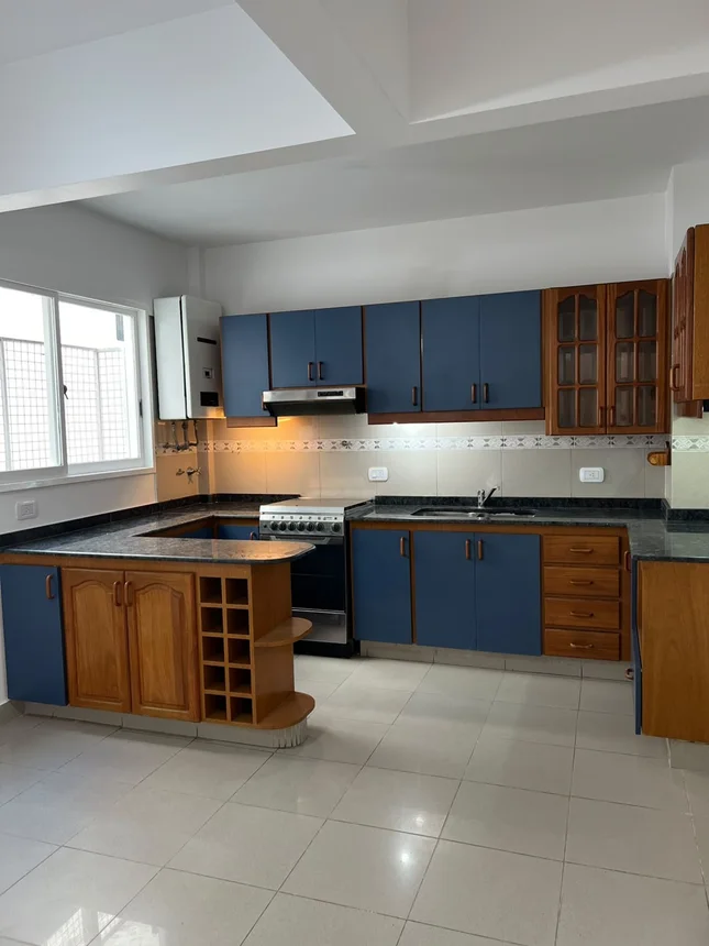 Departamento de 4 ambientes en alquiler en Caballito, Hidalgo 1000, foto 2