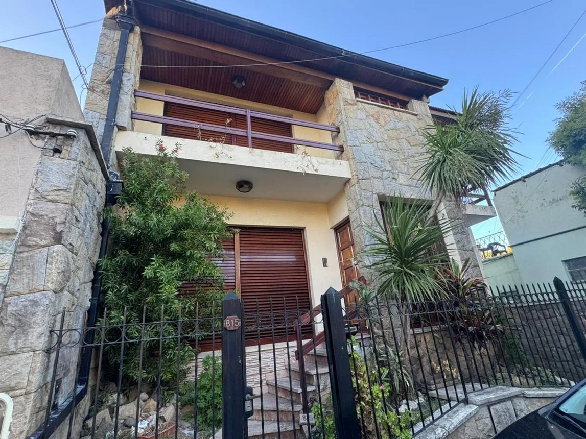 Casa de 6 ambientes en venta en Haedo, Conceja Juan Magdalena 800, foto 2