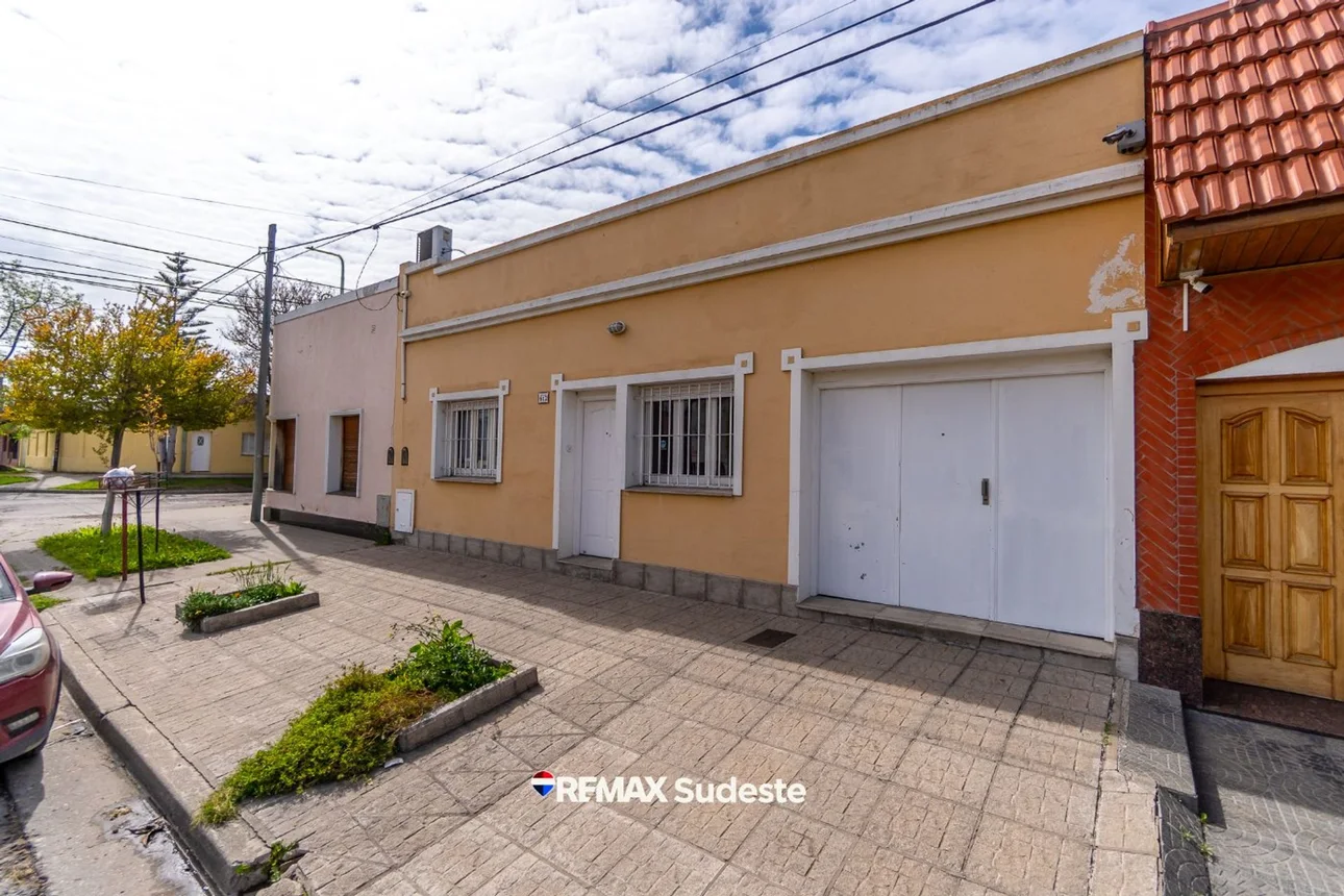 Casa de 5 ambientes en venta en Bahía Blanca, Entre Ríos 600