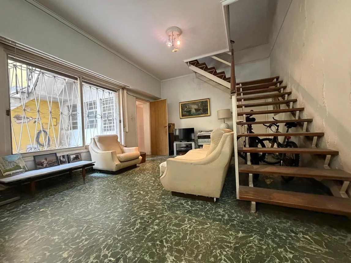 Casa de 5 ambientes en venta en Flores, Méndez de Andés 2100