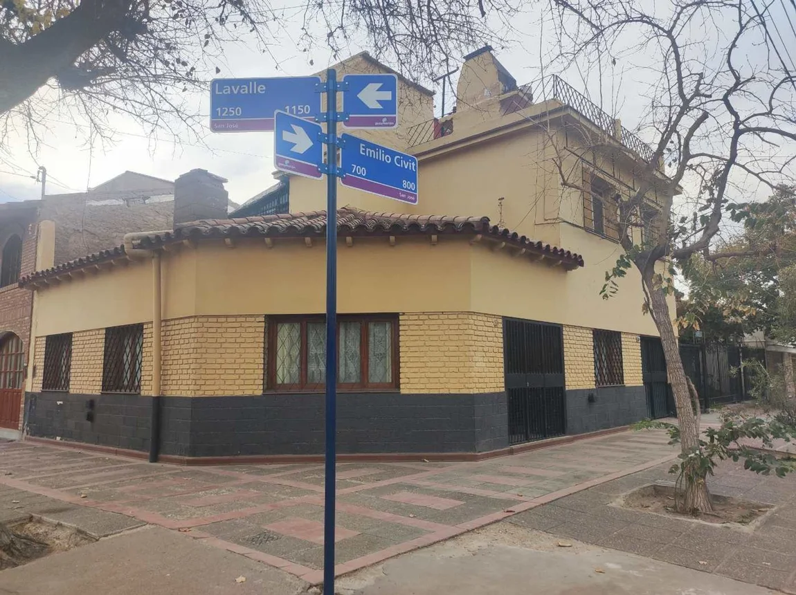 Casa dúplex en venta en Guaymallén