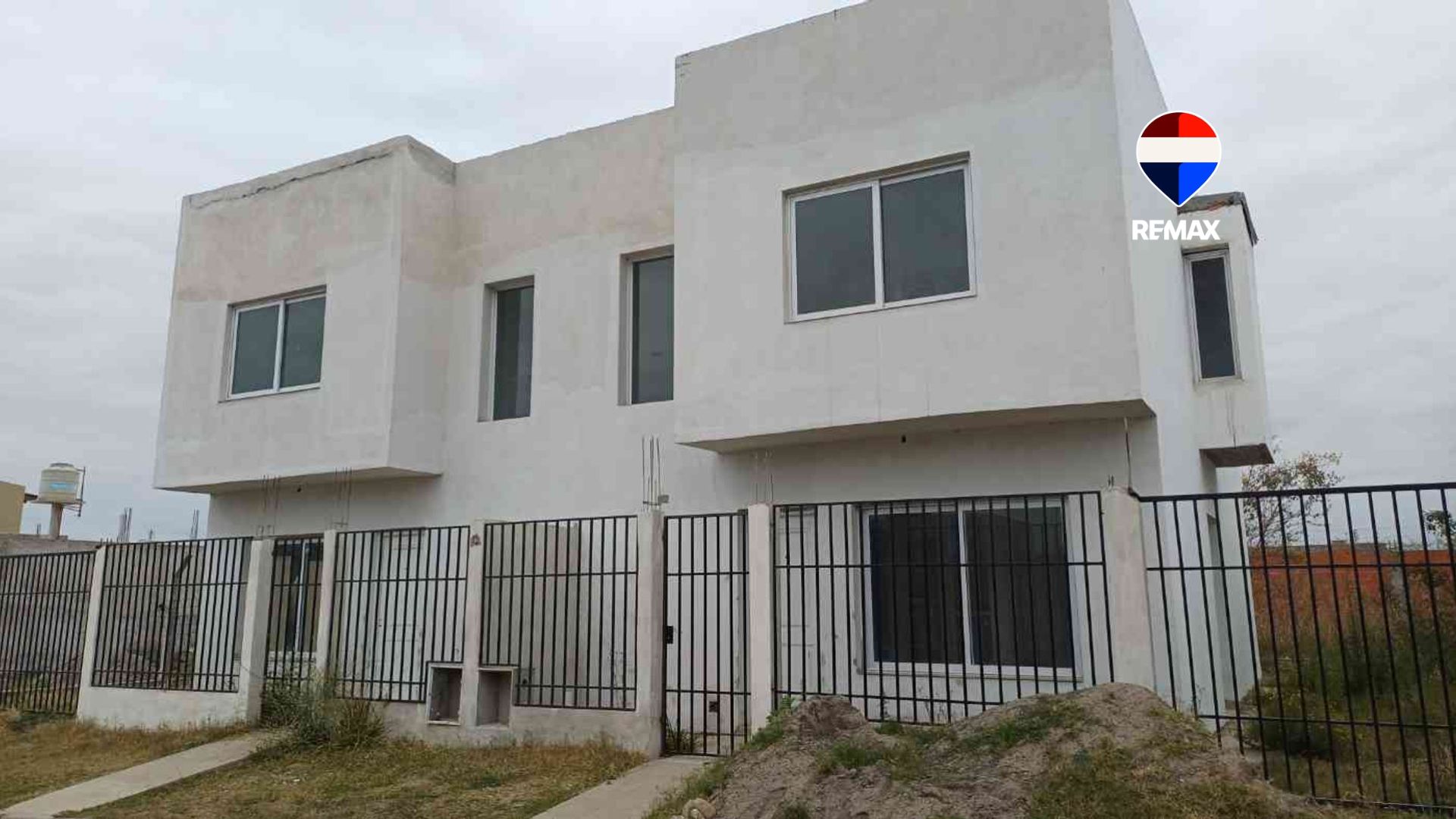 VENTA CASA 2 DORM VIA AURELIA ZONA AEROPUERTO - foto 1