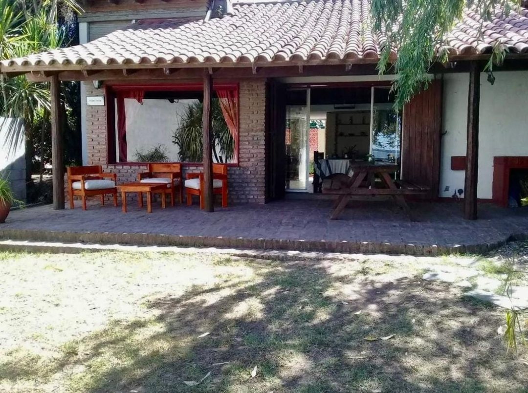 CASA FRENTE A LAGUNA CHASCOMUS