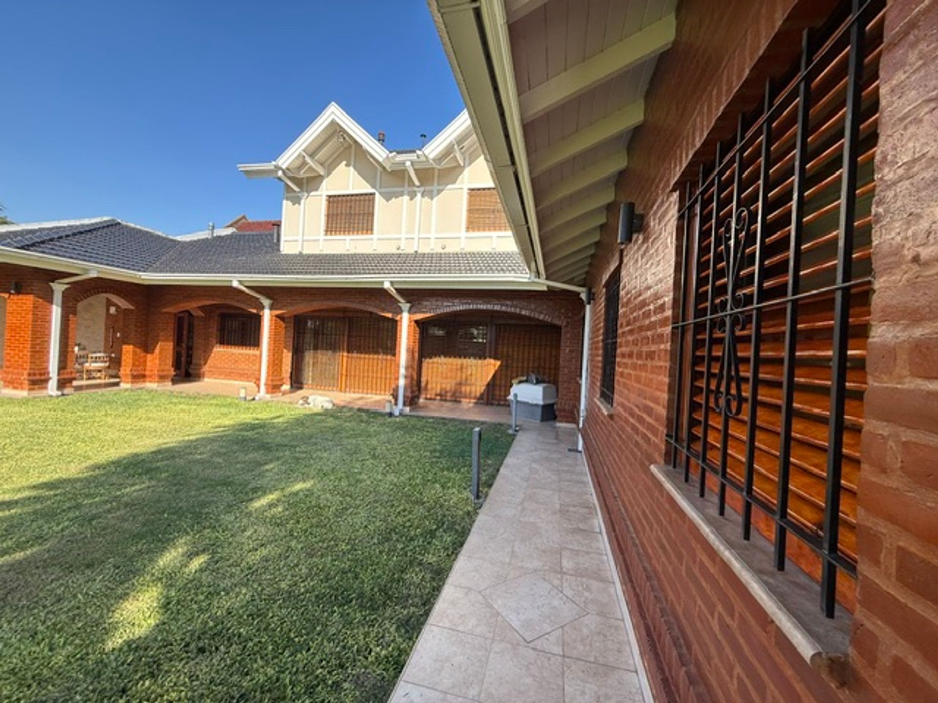 Foto 16 — VENTA DE 2 CASAS y 1 DEPARTAMENTO EN MONTE GRANDE