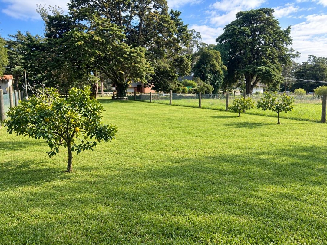 VENTA TERRENO LOS ACANTILADOS 15 X 45 m2