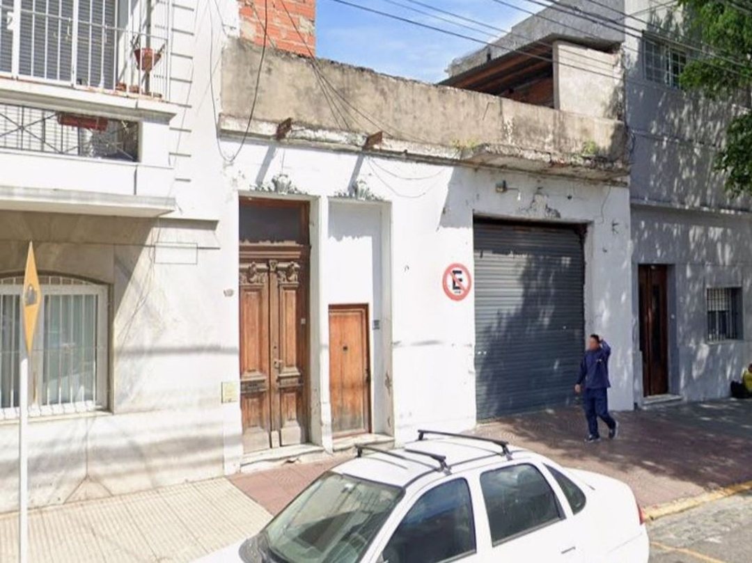 ALQUILER COMERCIAL DEPOSITO 146M2 CUBIERTOS