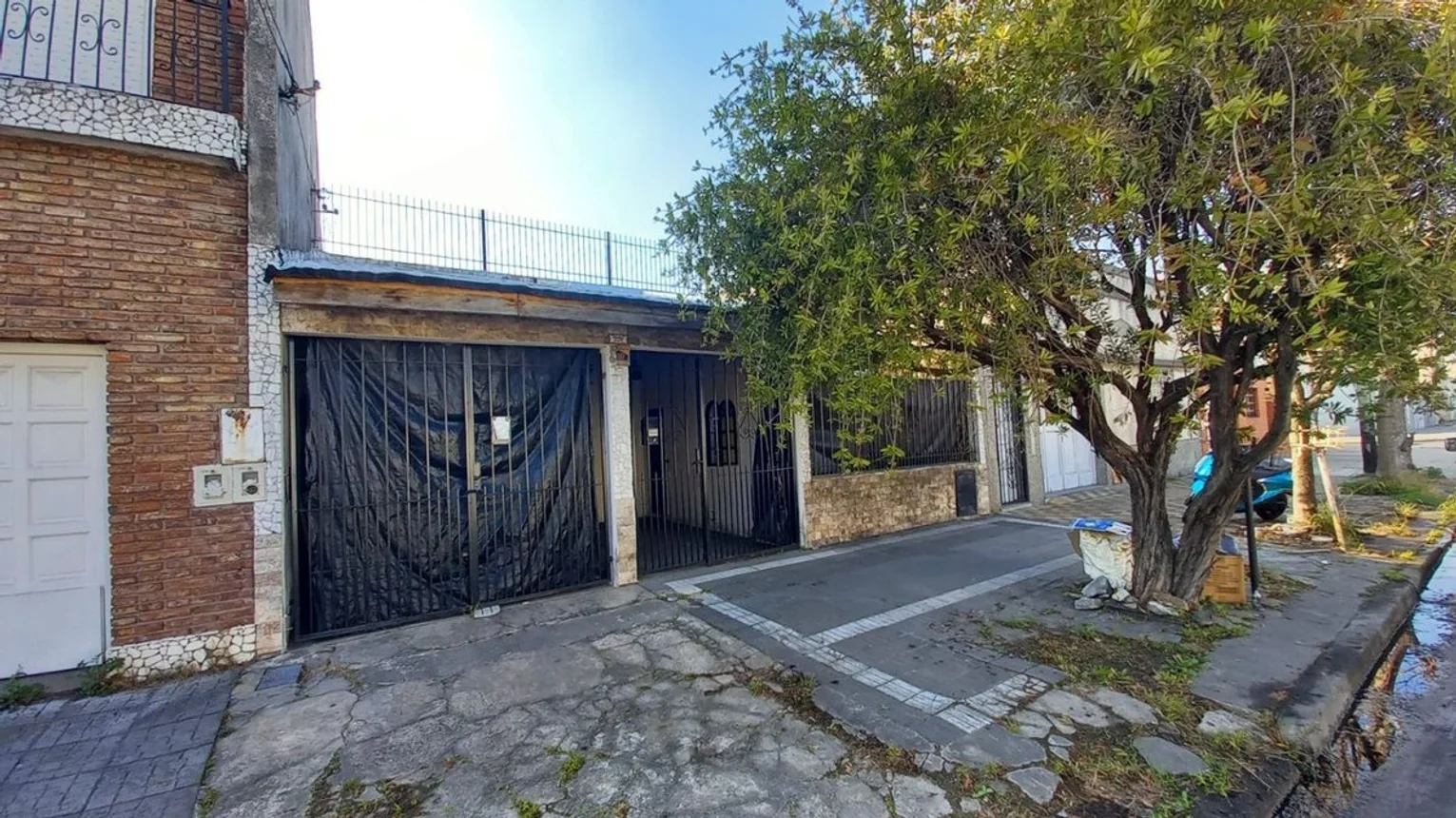 Casa de 4 ambientes en venta en Valentín Alsina, Senador Pallares 1400